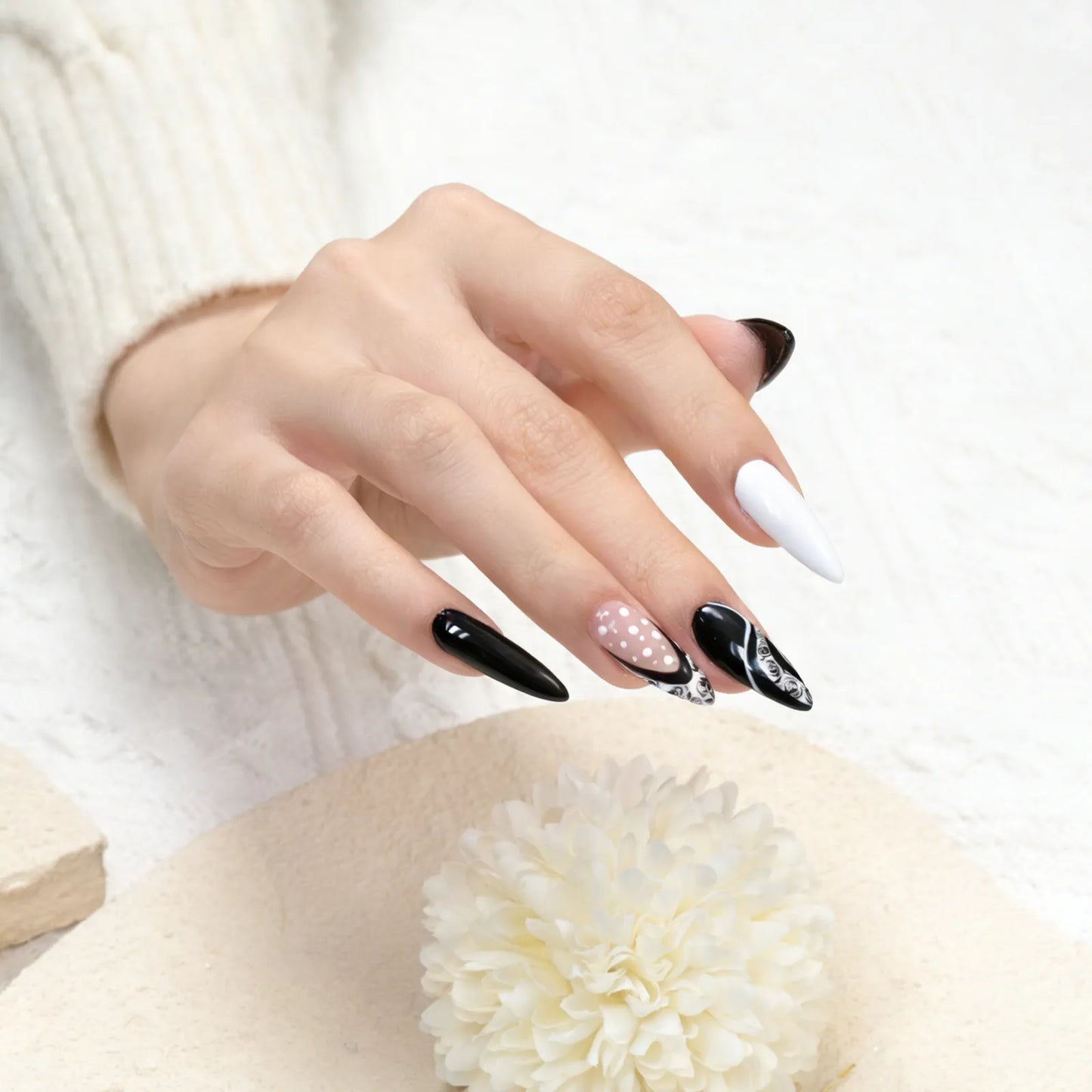 B&W Matching Solid Gel Polish Duo Pure White & Pure Black High-Shine Finish 2 Full-Coverage Solid Colors for Salon & Nail Art,Quick-Drying DIY Nails Nail Art, Liquid gel nails, Manicure kit,Trendy nail art